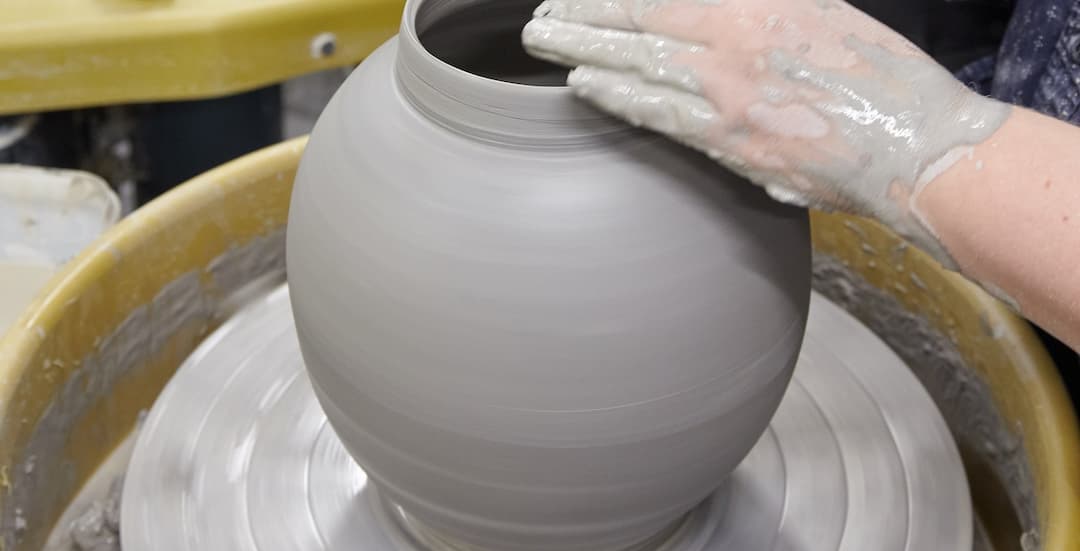 Sumarnámskeið 16+   Leirrennsla